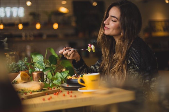 comer com atenção plena