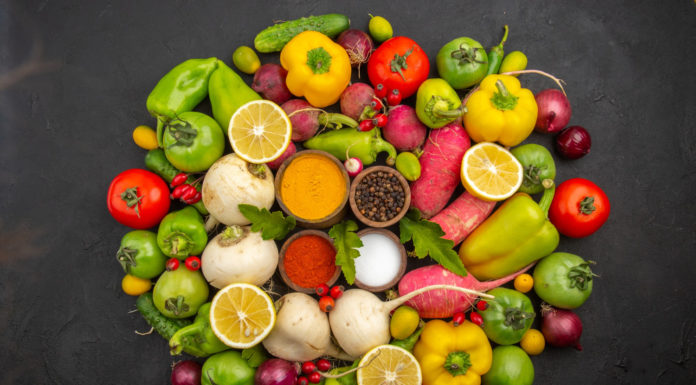 A importância das frutas e vegetais no emagrecimento. frutas e vegetais