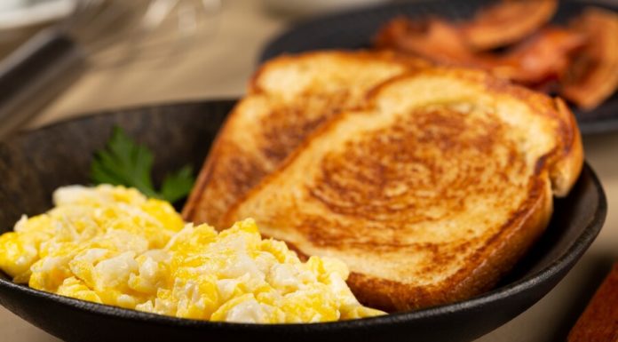 3 opções de café da manhã com ovos. café da manhã com ovos